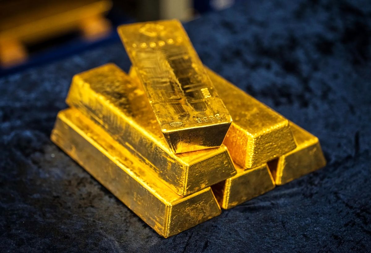 بازی دوگانه طلای جهانی و دلار؛ فلز زرد همچنان می‌تازد