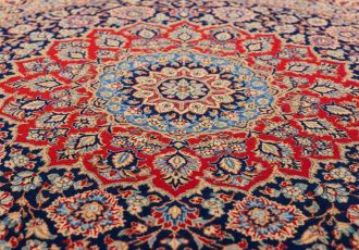 صادرات فرش ابریشم ایرانی؛ بازار آنلاین آریاس چگونه در بازارهای جهانی می‌درخشد؟