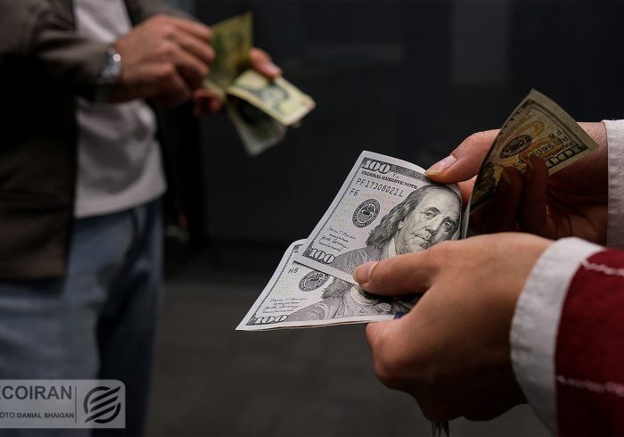 بی‌میلی بازار به خریدوفروش پرریسک؛ قیمت دلار در برزخ ۹۲ هزار تا ۹۴ هزار تومان